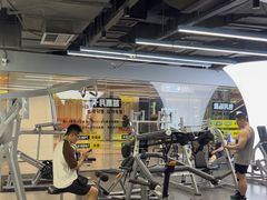 -超鹿运动(五四路恒力城店)