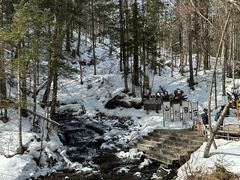 -峡谷浮石林景区