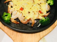 堂烹蒜蓉芝士虾-雀蓝川菜(奥体广场店)