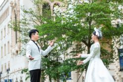 -现代经典婚纱摄影