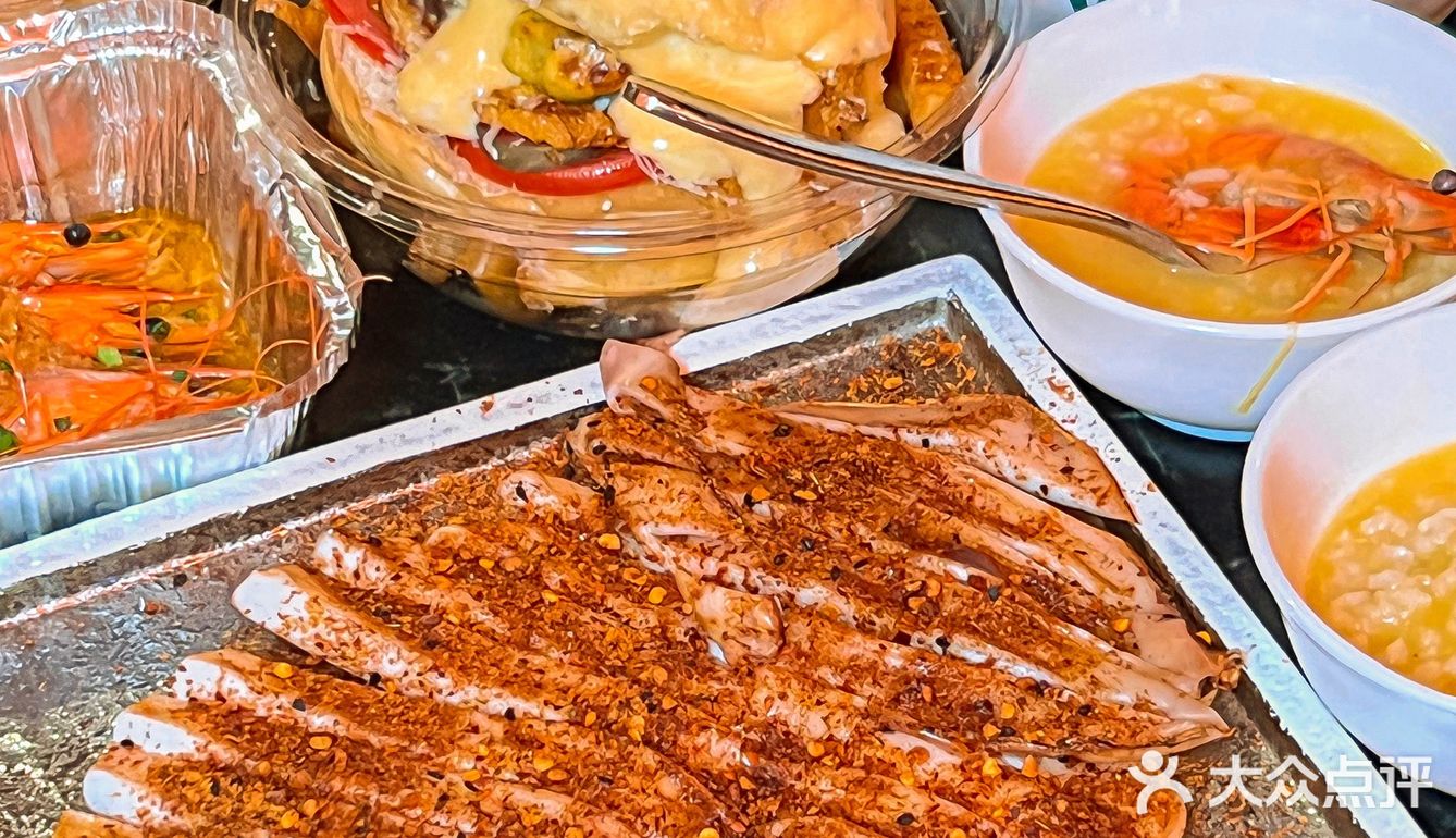 武汉江边街头汉堡🍔！饿了么兄弟们