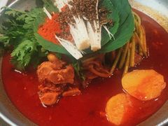 -喇喇排骨火锅·传统韩式脊骨汤(望京西园总店)