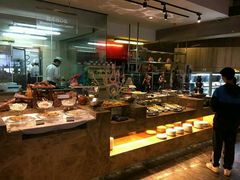 -小天鹅戴斯酒店鲸鲨百汇创作料理