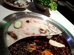 -卤校长重庆火锅(国兴店)
