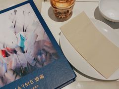 -港丽餐厅(高德置地店)