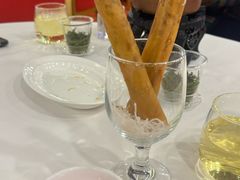 手抓芋丝脆炸春卷-凤凰楼酒家·粤宴点心(华强北店)