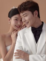 点击看大图 -至臻微拉婚纱摄影