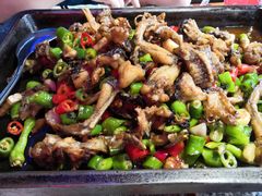 炭烧牛蛙平锅紫苏味-蘭奢雅集·江浙菜(青山江滩店)