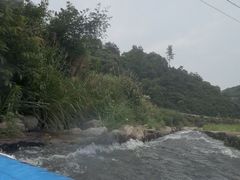 -虎啸峡漂流