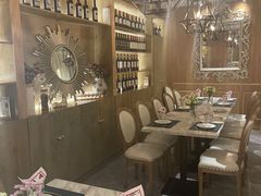 -HuaTa 花榻·花忆西葡餐厅(虹桥南丰城店)