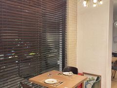 -Mark&Mars Restaurant