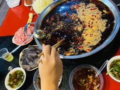 -储奇门鳝鱼火锅(总店)