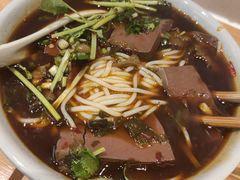 -呼啦面馆·头牌豌杂面(爱琴海店)