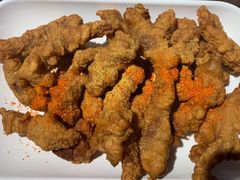 阿婆酥肉-爆炸头阿姨小四川正宗川味小吃(无任何分店)