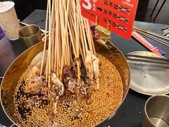 -何师烧烤Pro ·江湖川菜·小龙虾·精酿啤酒(太古里旗舰店)