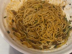 -肥肥虾庄·金牌油焖大虾(首义路店)