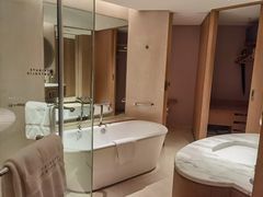 -上海佘山世茂艾美酒店