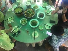 -壹笑茶庄