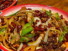 火爆牛肠-柴窝堡22号辣子鸡·传承新疆菜