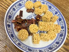 -乡土特色.冷锅鱼.牦牛肉汤锅