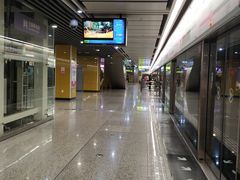 -红土地(地铁站)