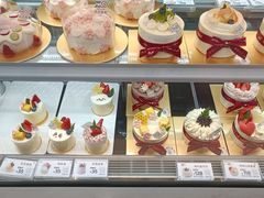 -花花卷卷·鲜食蛋糕(静安久光百货店)