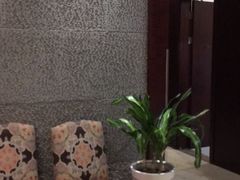 -无锡鼎尚皇冠酒店