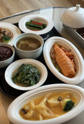-鸿玥月子中心