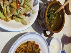 -俏湘厨•地道湘菜(建华南路店)