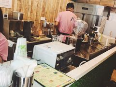 -沪上阿姨鲜果茶(世茂广场宽厚里店)