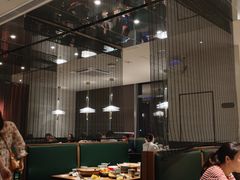 大堂-青年公社烤鸭(宝杨宝龙广场店)