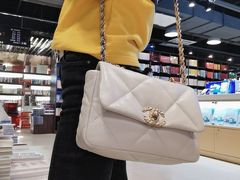 -Chanel(德基广场店)