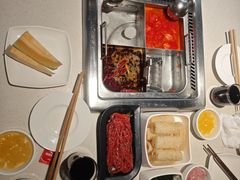 -海底捞火锅鲜切牛肉主题店(长寿路店)