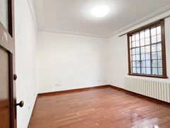 -常熟路(地铁站)