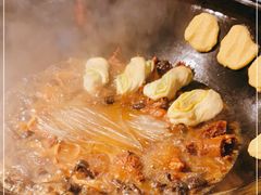 -鱼窝棚柴火铁锅炖(富山屯店)