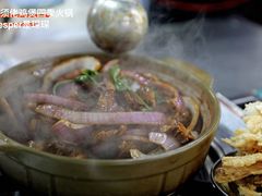 鸡煲-胡须佬鸡煲四季火锅(龙珠大道店)