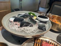 -草家酱蟹炭火烤肉店(珲春南路一店)
