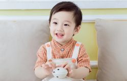 -小熊维尼高端儿童摄影(南山店)