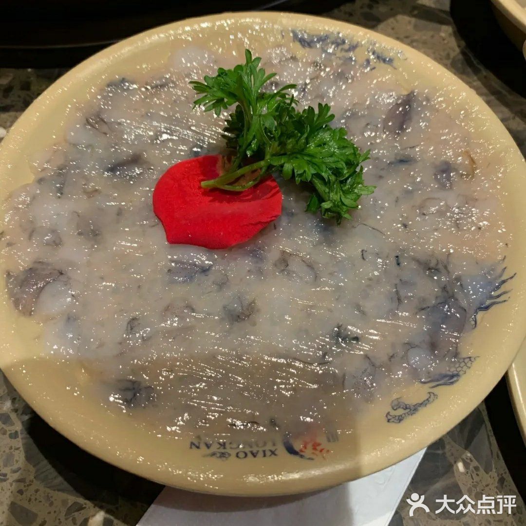 挺不错的，虾滑不错，有虾肉的感觉