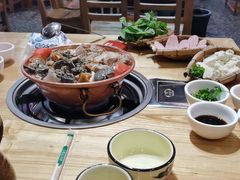 -阿婆情腊排骨火锅(金虹路店)