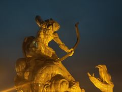 -巴陵广场