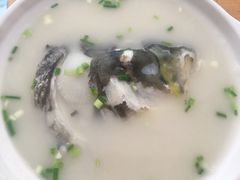 一鱼两锅-万佛湖许老大铁锅鱼(黑金冠店)