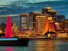 -陆家嘴空中步行连廊