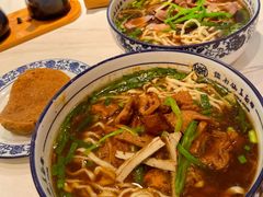 -镇南锅盖面馆(解放路店)