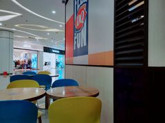 -DQ·蛋糕·冰淇淋(海伦国际店)