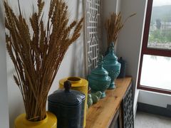 -百里峡七彩艺术小镇