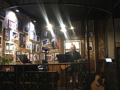 -麦落精酿啤酒餐吧(先农大院店)