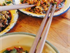-拈签一笑黄牛肉辣卤串串