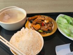 -荟选餐饮徐家汇社区食堂(徐虹北路店)