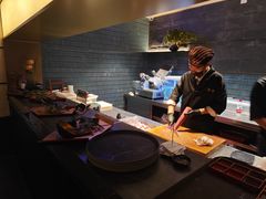 -铭牛烧肉·和牛海鲜自助(高新月牙湖店)